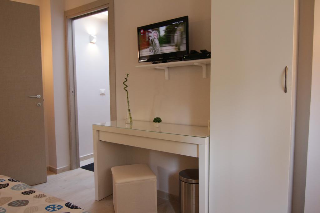 تيرمولي Rosemary Charming Rooms الغرفة الصورة